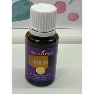 En-R-Gee Essential Oil Young Living sealed essential oil blend
